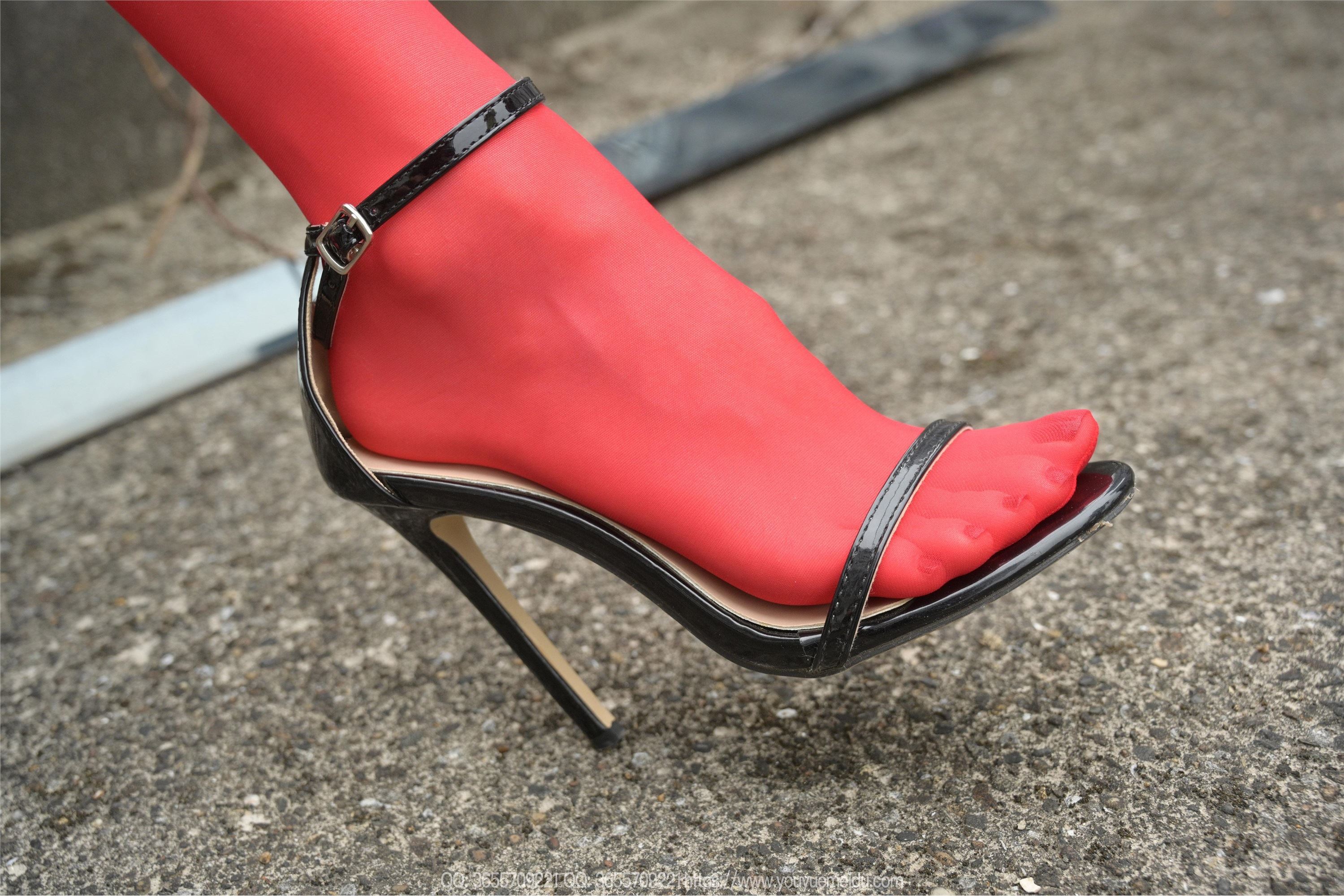 IESS异思趣向  2025.05.26 丝享家 2063 团团《烈焰红唇》